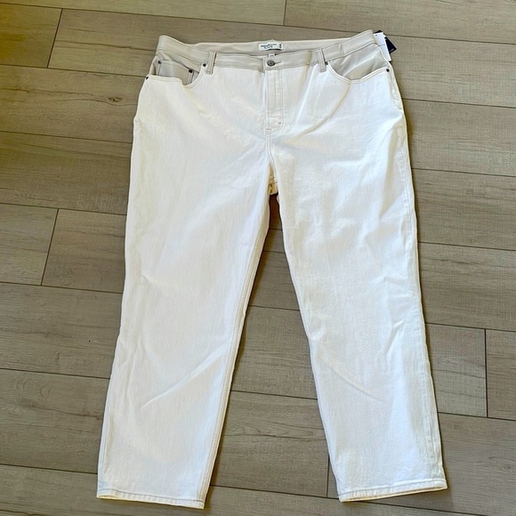 NWT Abercrombie and Fitch 90's straight high waisted plus size jeans - Picture 5 of 10